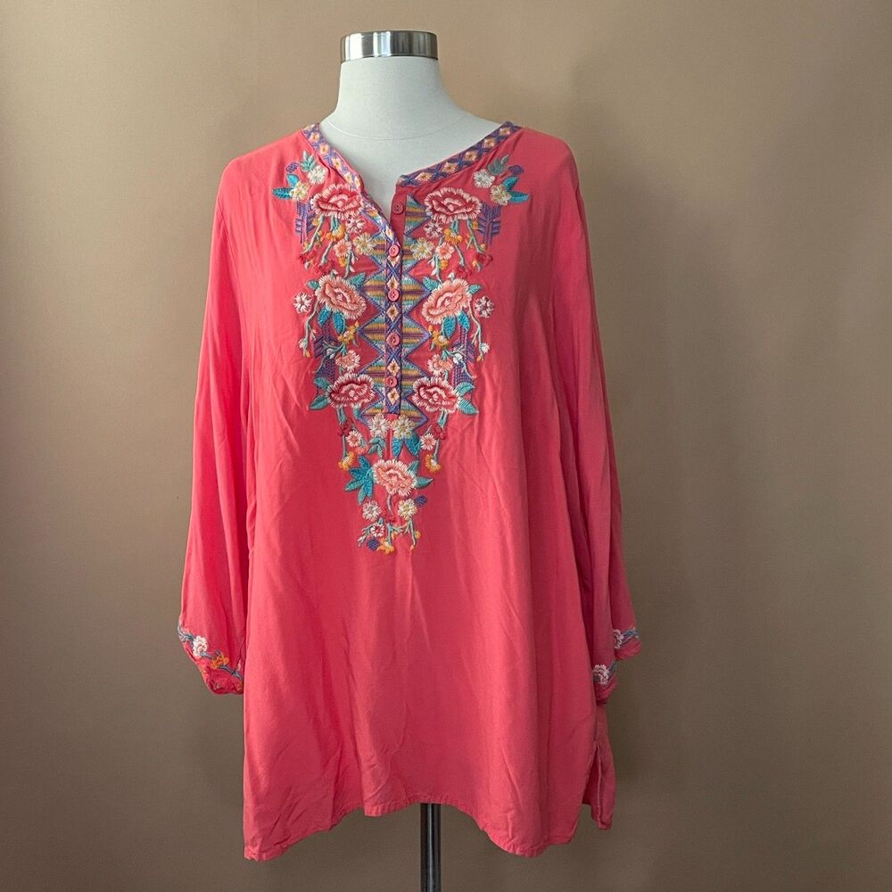 C&C California 1X Coral Embroidered Floral Boho Tunic Blouse Top Plus Size